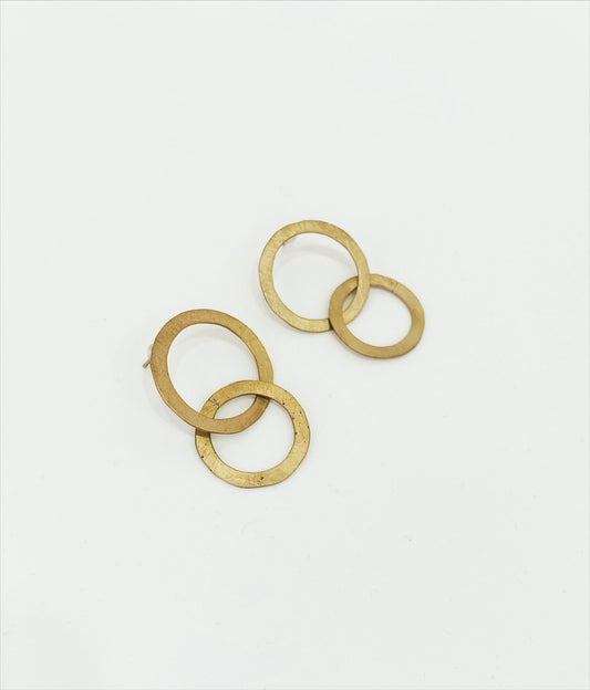 PENDIENTES DOBLE CÍRCULO LATÓN
