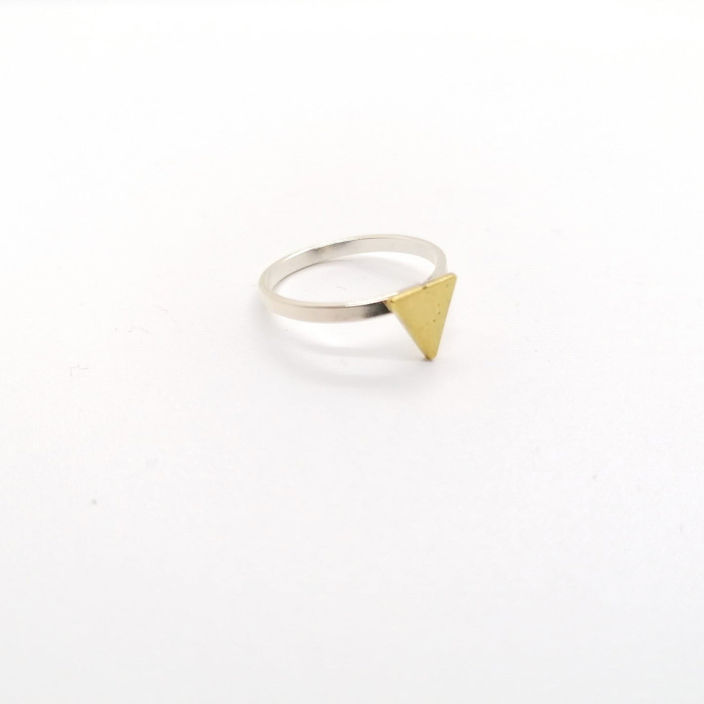 ANILLO TRIÁNGULO PLATA
