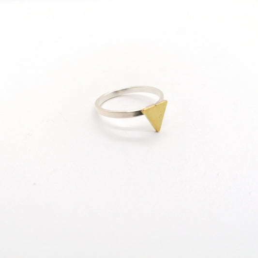 ANILLO TRIÁNGULO PLATA