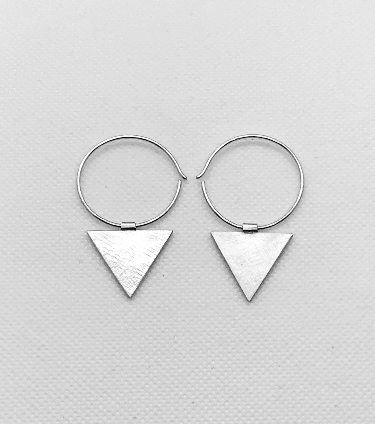 PENDIENTES TRIÁNGULO