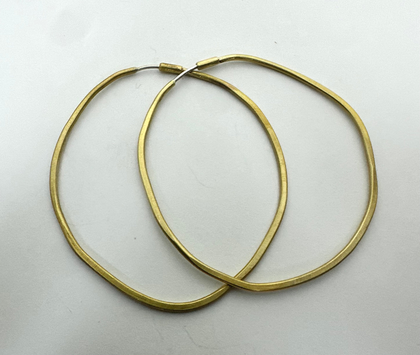PENDIENTES ARO IRREGULAR