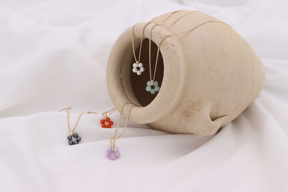 COLLAR BLOOM