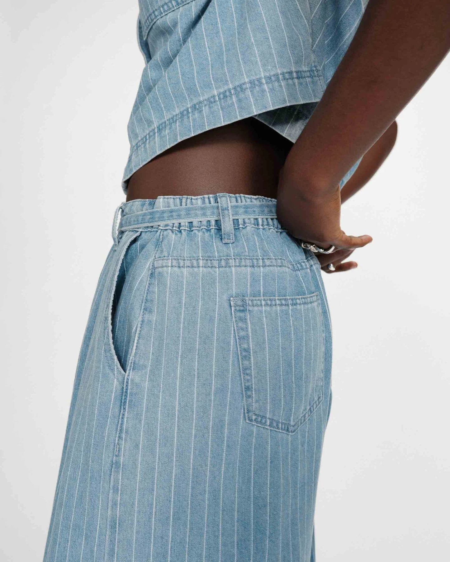 PANTALÓN POMPON RAYAS AZUL